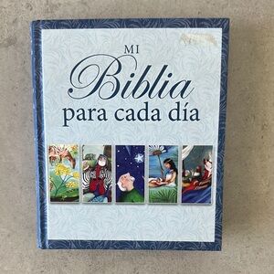 Mi Biblia para Cada Día Book